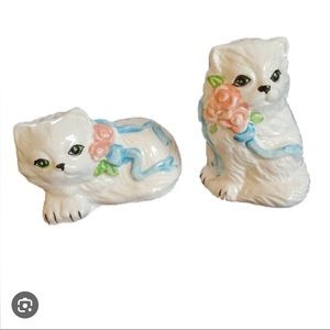 Persian White Cat Salt & Pepper Shakers.